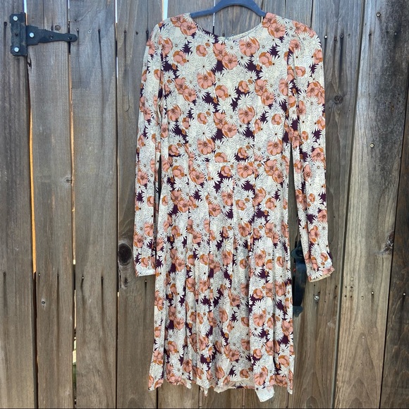 Forever 21 Dresses & Skirts - Floral spring long sleeve dress